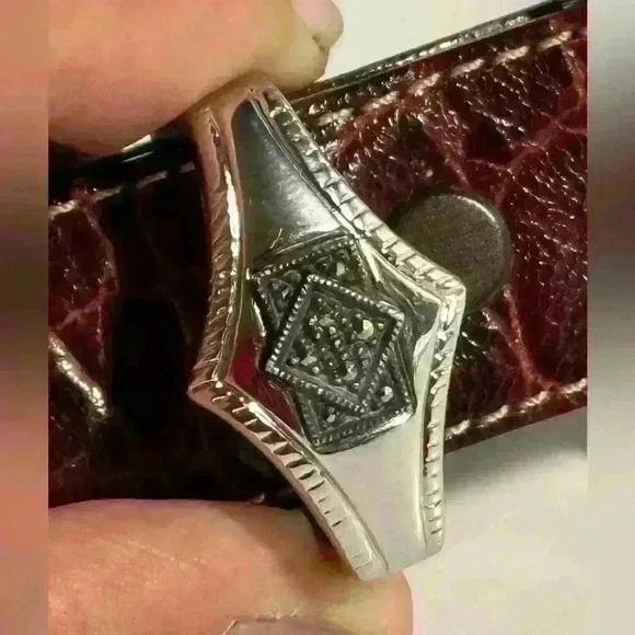 A Judith Jack sterling buckle w/ belt. - Picture 4 of 13